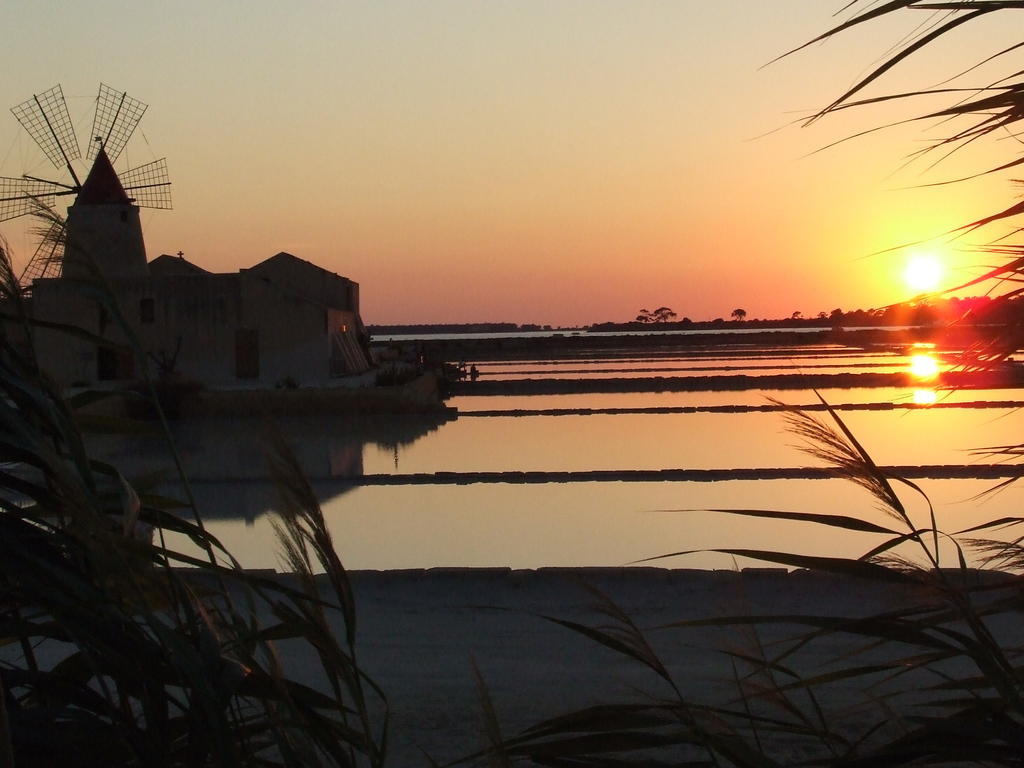 I Tramonti Sul Mare Bed & Breakfast Марсала Екстериор снимка